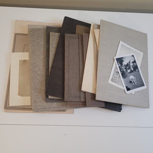 Lot of 21 Antique & Vintage Portrait Photographs – Cabinet Cards & Snapshots - Picture 1 of 14